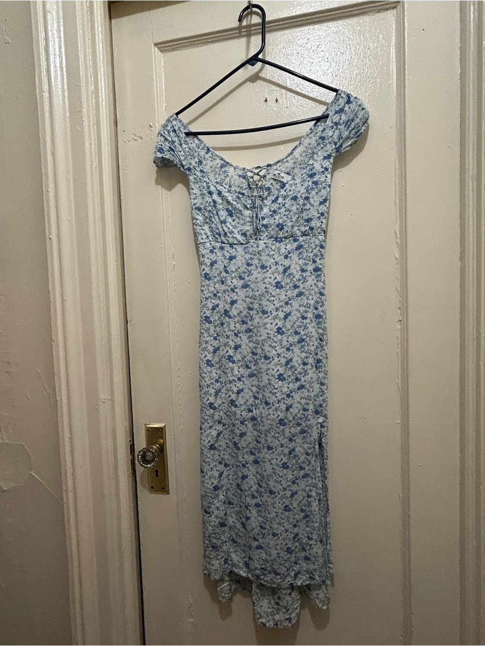 Hollister Light Blue Floral Midi Dress Sz S Rayon Side Slit  Back Cut-out